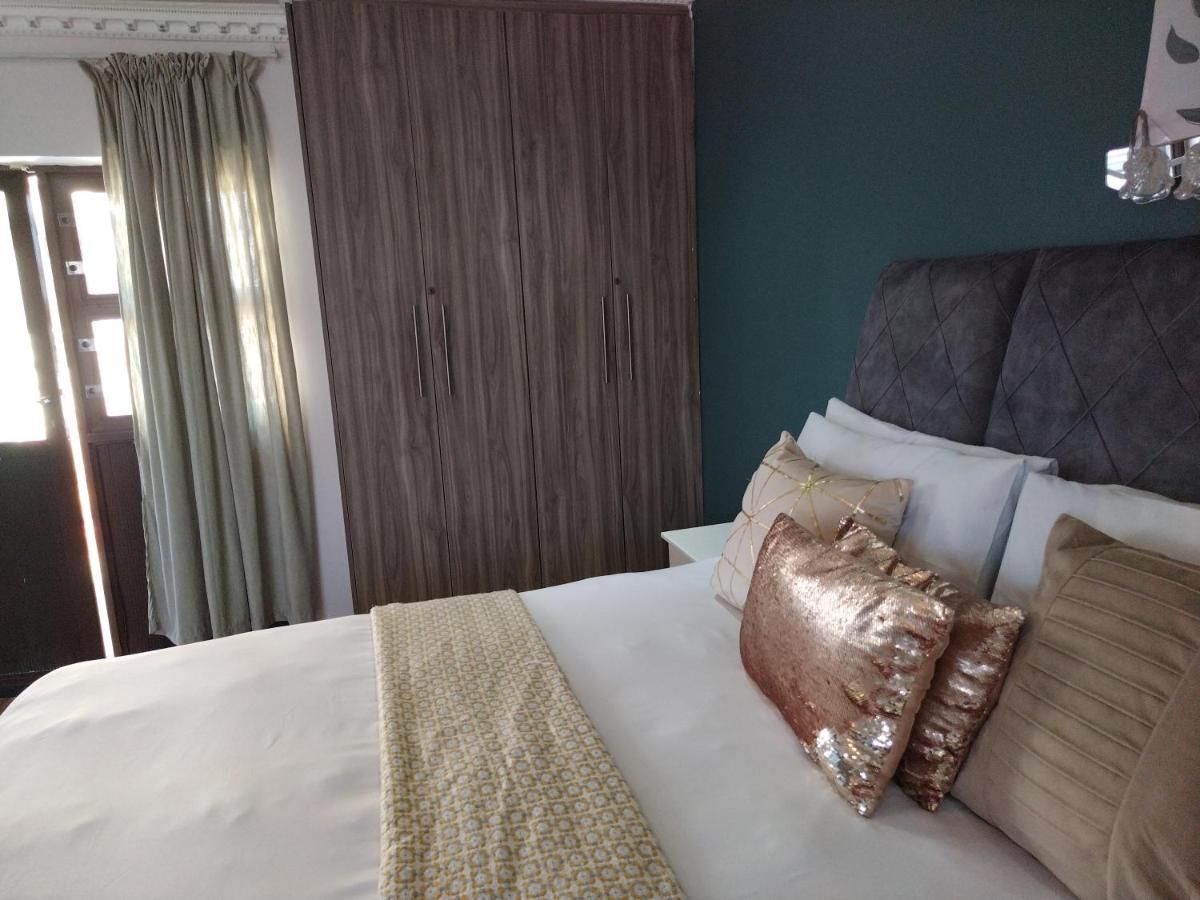 Mavi Guest House East London Ngoại thất bức ảnh