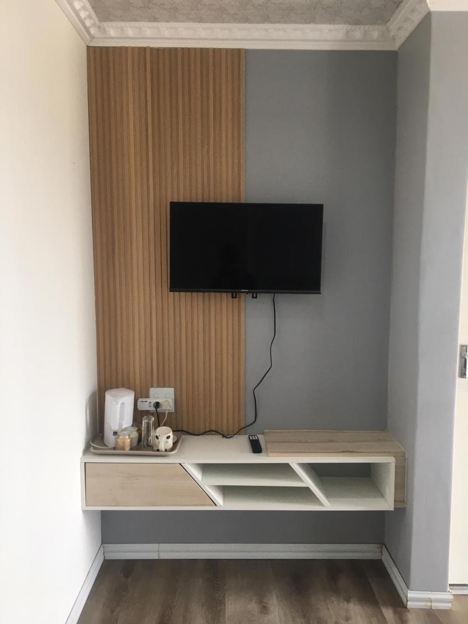 Mavi Guest House East London Ngoại thất bức ảnh